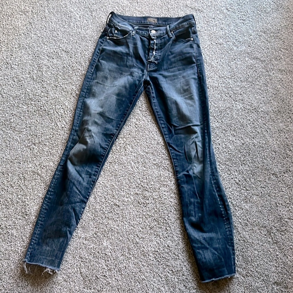 Mother The Stunner Ankle Fray Denim. Moon dark. Inseam 27